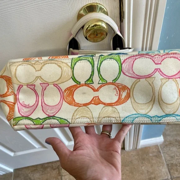 Coach Bag - Picture 10 of 10